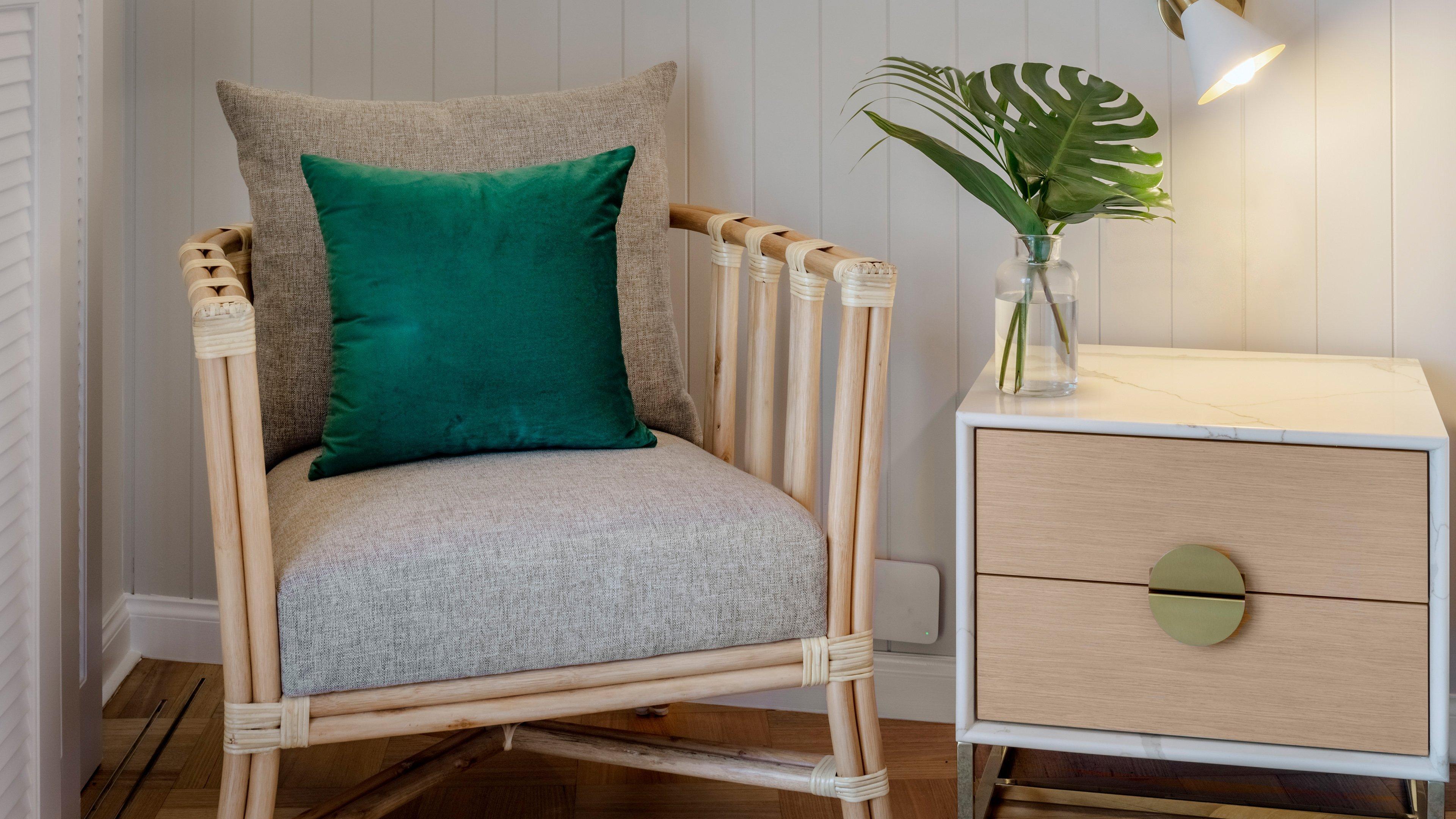 Intercontinental Sanctuary Cove Resort By Ihg Guldkusten Exteriör bild A chair made from bamboo
