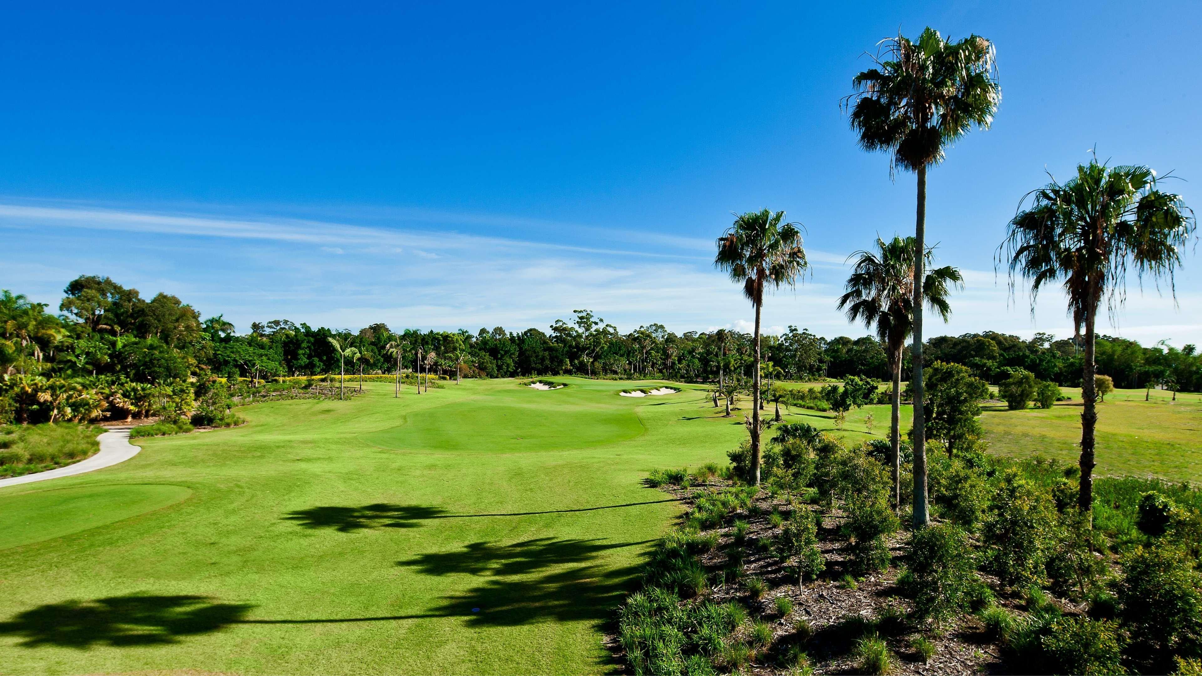 Intercontinental Sanctuary Cove Resort By Ihg Guldkusten Exteriör bild Golf course at the Royal Palm Beach Polo & Country Club