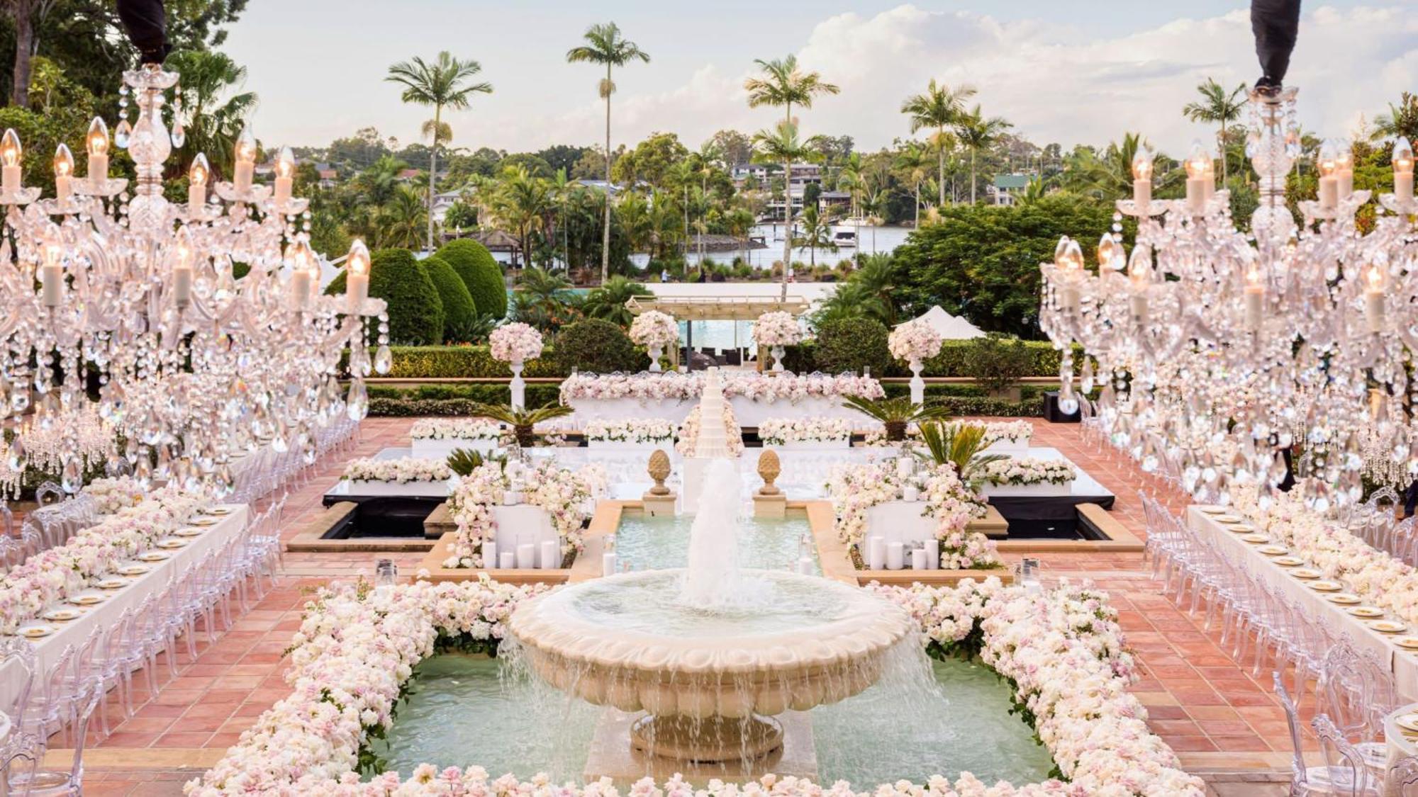 Intercontinental Sanctuary Cove Resort By Ihg Guldkusten Exteriör bild Fountain at the Breakers